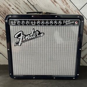 Fender Deluxe Reverb Amp lunchbox
